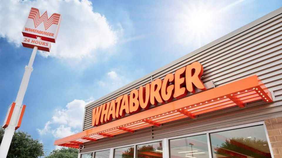 Dan detalles sobre Whataburguer en México