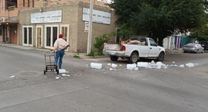 Cae hielo en Nuevo Laredo... pero de una camioneta