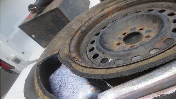 Lo detienen con cinco libras de "coca" por culpa de una infracción vial