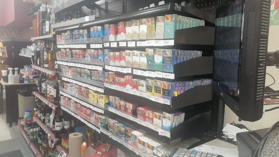 Las cajetillas de cigarros volvieron a aparecer a la vista de los consumidores desde la semana anterior.