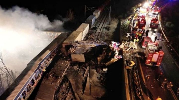 Trágico choque de trenes en Grecia deja 16 muertos y 85 heridos