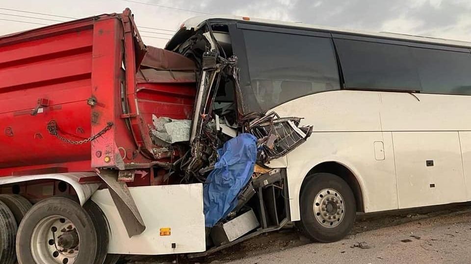 El chofer del autobús perdió la vida