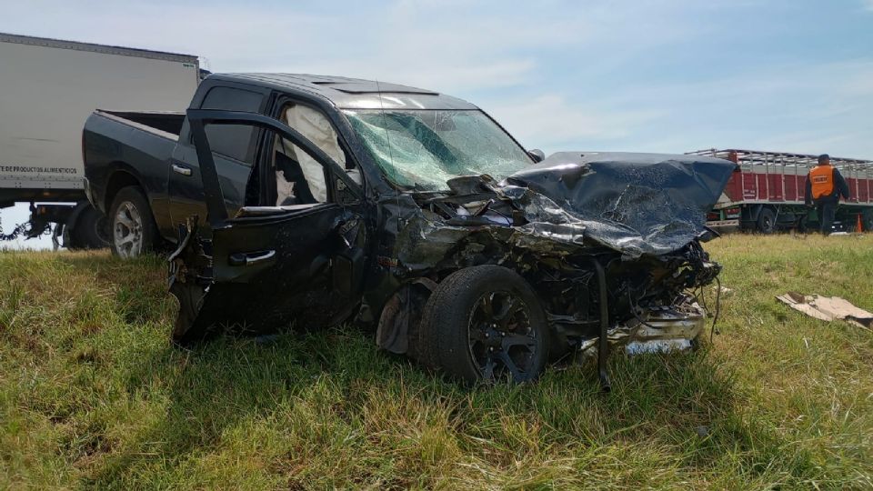 El clima lluvioso y la imprudencia del conductor fueron factores para el trágico final de la mujer y el hombre que manejaba el auto contrario