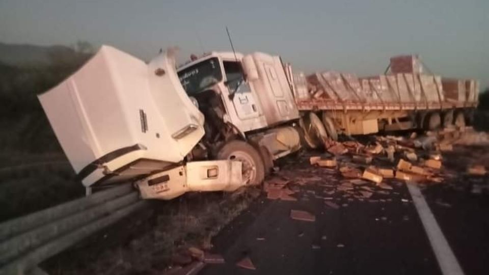 Un trailero perdió la vida en trágico accidente