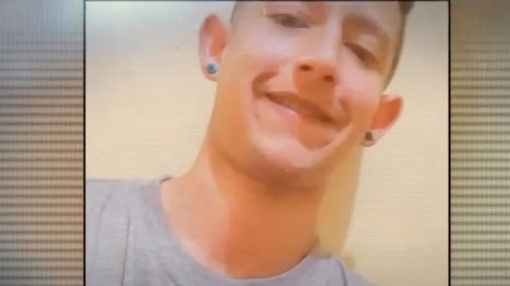 Prende fuego a su novia en plena plaza porque ella quería terminar la relación | VIDEO