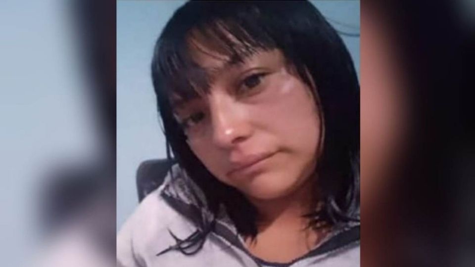 La mujer, de 30 años, presuntamente sería abusada por sus compañeros de trabajo, quienes la sometieron hasta el punto de la muerte