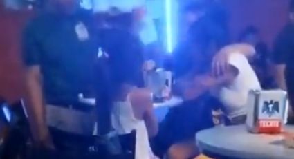 Niña en bar de Morelos causa alarma; su madre la expone al peligro | VIDEO