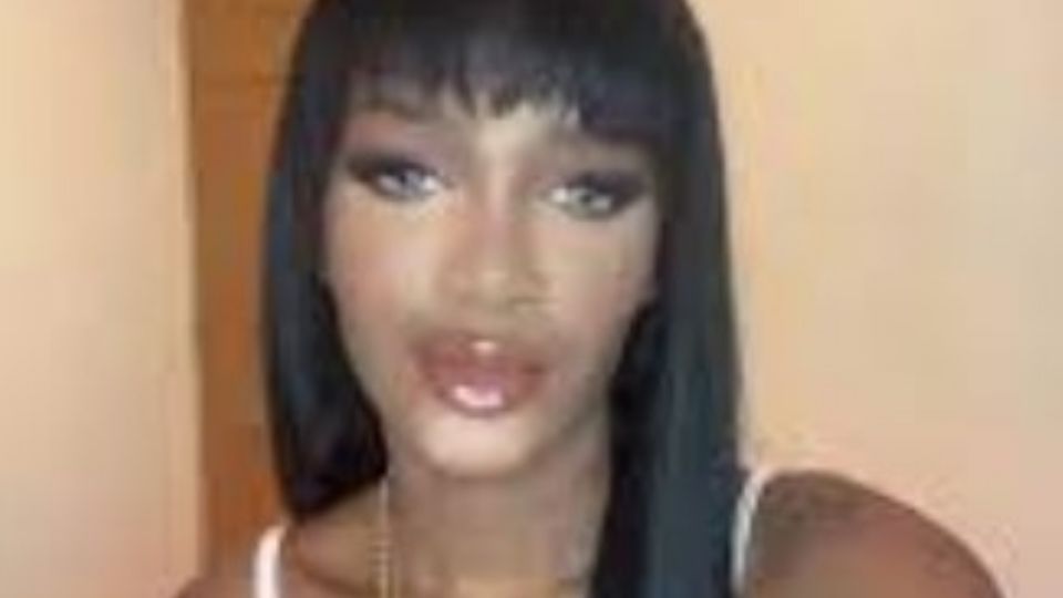 le llaman 'La Barbie negra venezolana' y está acaparando las miradas de millones en las redes sociales