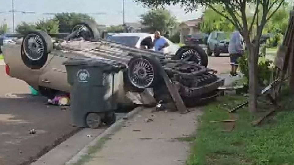 Adolescentes volcaron en Laredo hoy 11 de abril