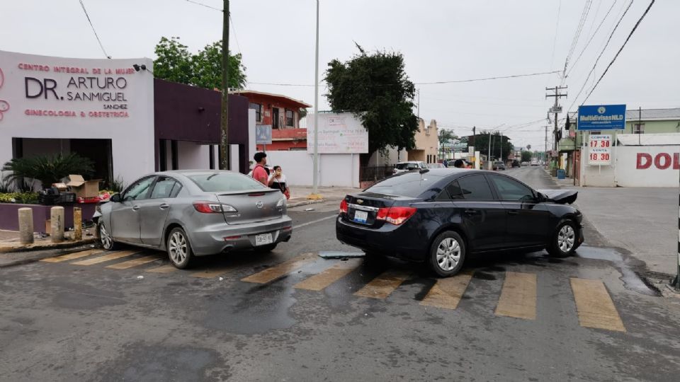 Los dos conductores vieron luz verde.