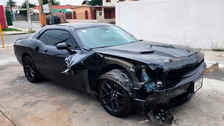 Joven provoca accidente en colonia Juárez; quería evitar luz roja del semáforo