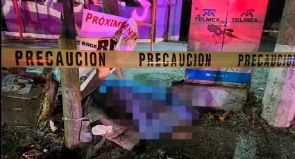 Fallecen tres mujeres y dos niños en taxi de app: camioneta choca de frente contra ellos