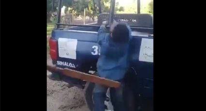 Policías dan tablazos a detenido, quien les pide clemencia: '¡Ya papito... perdón!' | VIDEO