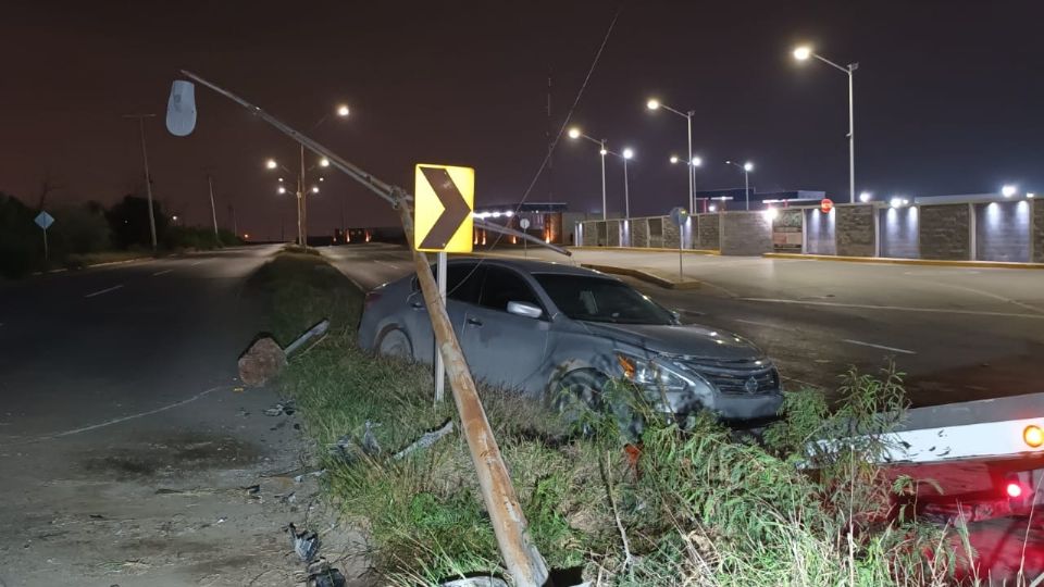 La imprudencia del conductor causó el aparatoso accidente, en el cual no se reportaron heridos