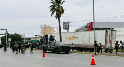Captan persecución de tráiler en Nuevo Laredo desde Salinas Victoria | VIDEO