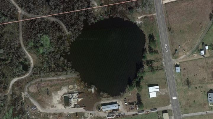 Daisetta, Texas: la ciudad corre peligro de desaparecer por enorme socavón