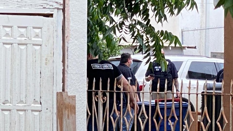 Domicilio en la calle Guadalupe es cateado por agencias de los tres niveles.