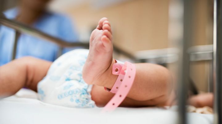 Decapitan a bebé durante parto; denuncian a obstetra negligente