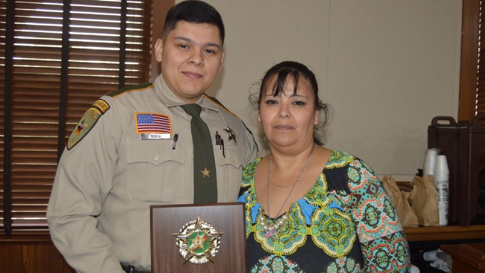 Rubén Soria y su orgullosa madre Olda.