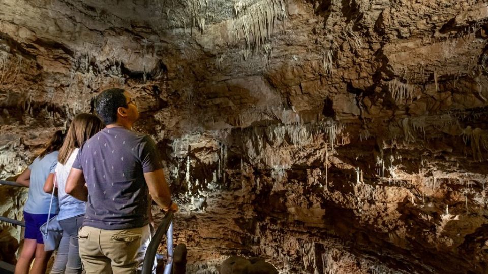 Natural Bridge Caverns