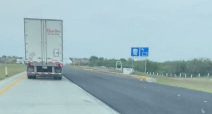 Trailero sobrevive a volcadura en autopista Monterrey-Nuevo Laredo