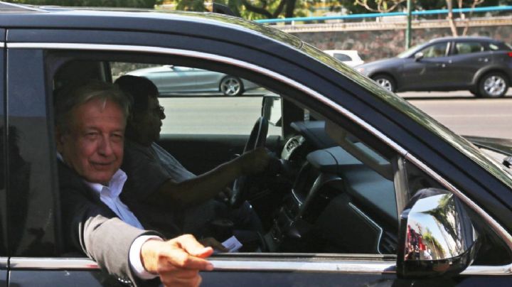 Supervisa AMLO trabajos de rehabilitación en Refinería de Cadereyta