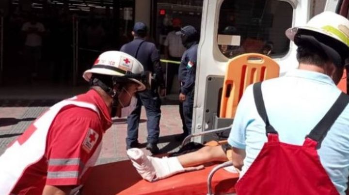 Luchan por salvarle el pie a niño accidentado en escalera de Del Sol