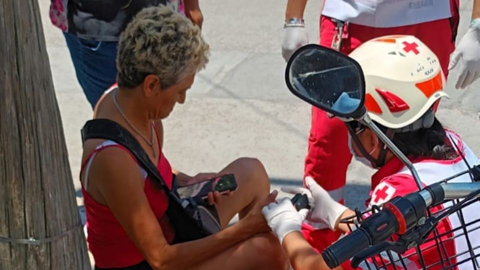 La mujer sufrió varios golpes y perdió la memoria.