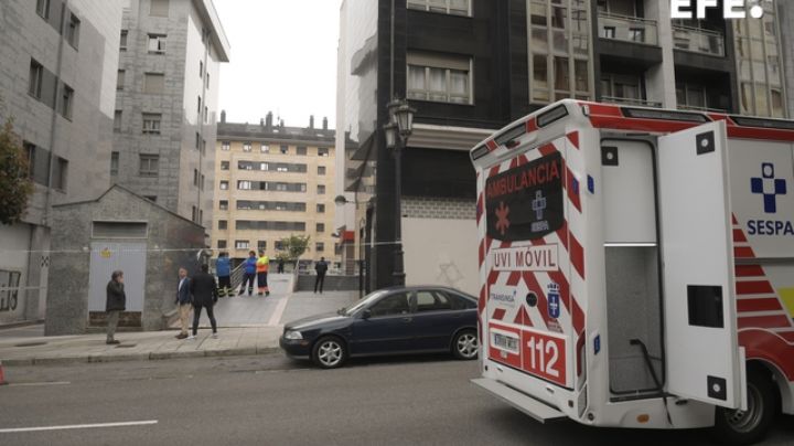 Mueren dos gemelas de 12 años al caer por una ventana