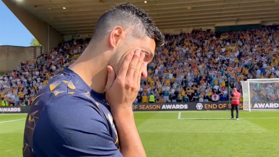 Raúl Jiménez lloró durante el partido con los Wolves