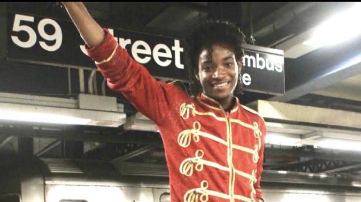 Matan a imitador de Michael Jackson en el metro; exmarine lo estrangula | VIDEO
