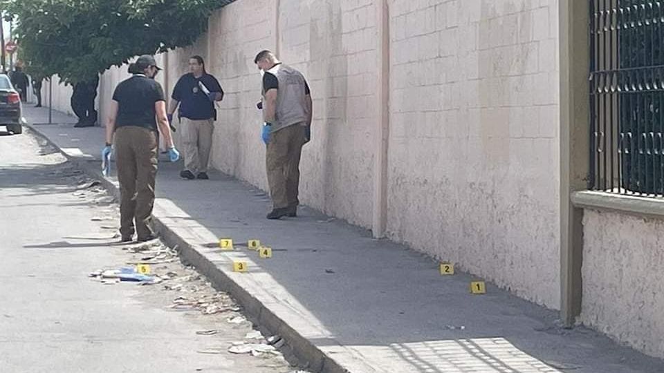 Un alumno murió tras ser baleado afuera de un CBTIS en Chihuahua