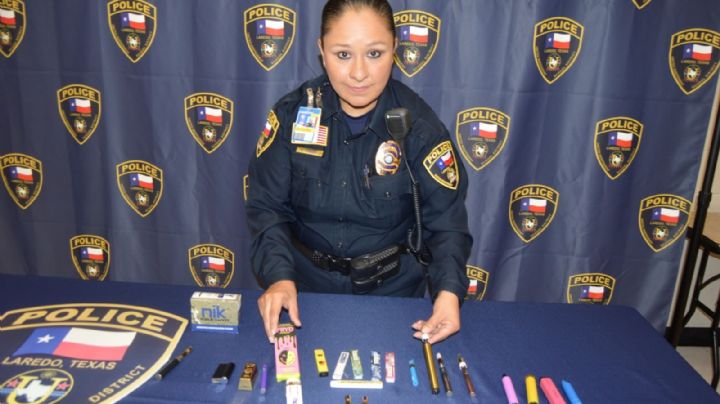 Laredo: Decomisan "vapeadores" en escuelas; los escondían como chicles y marcadores