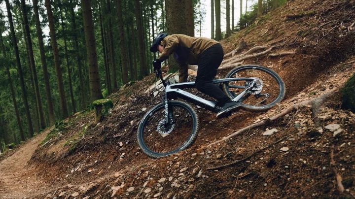 Porsche lanza bicicletas eléctricas; estos son sus sorprendentes precios