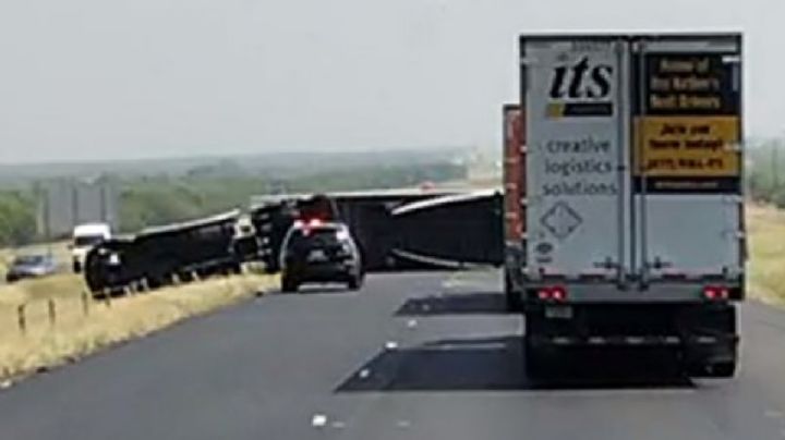 Volcadura en carretera interestatal 35 causa congestionamiento en Laredo, Texas