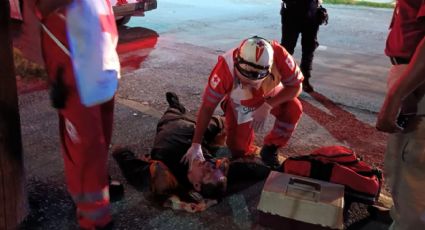 '¡Me siento muy mal!': hombre convulsiona en la calle; tenía 10 días tomando alcohol