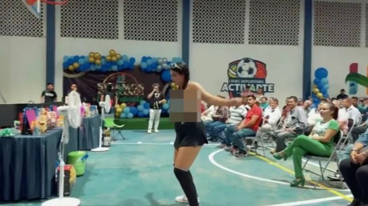 Alcalde contrata show de bailarinas para festival del Día del Padre | VIDEO