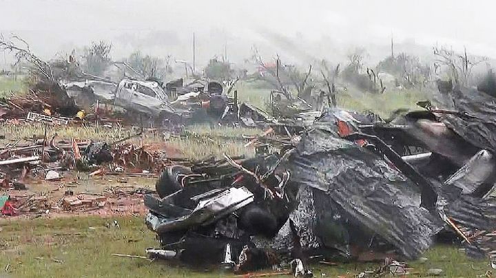 Tornado impacta poblado de Texas | FOTOS y VIDEOS