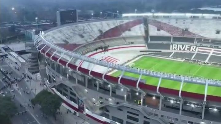 Muere fan de River Plate al saltar y caer al vacío en el Estadio Monumental; habían 83 mil personas