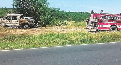 Siguen sin identificar a las personas calcinadas en accidente de Carretera Piedras Negras