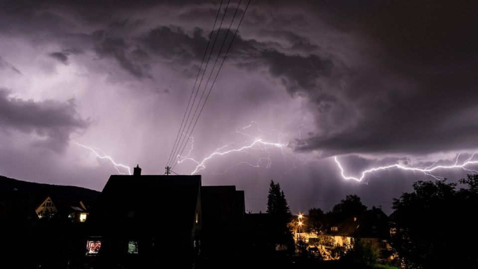 Se aproxima onda tropical a México