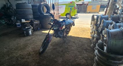 Niño de 13 años sufre fractura al caer de una moto en la colonia Villas de San Miguel