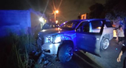 Conductor ebrio causa choque en la avenida Yucatán; impacta vehículo estacionado