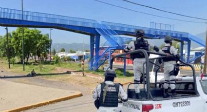 Avienta a su novia desde lo alto de puente peatonal por supuesta infidelidad