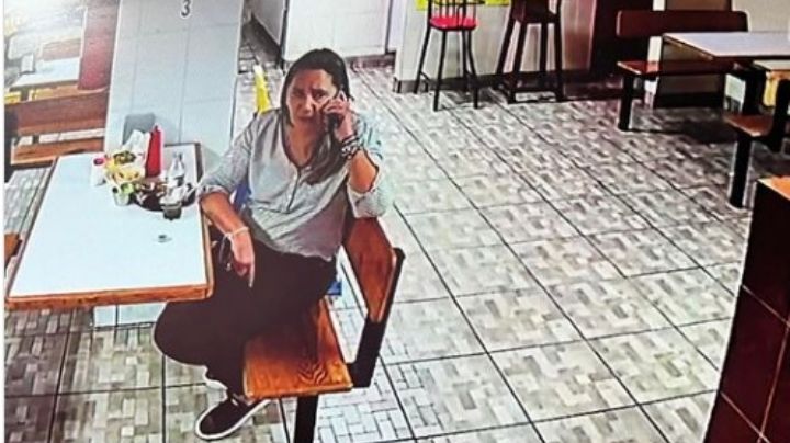 Exhiben a mujer que acude a restaurante a comer y se va sin pagar | VIDEO