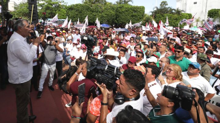Adán Augusto López Hernández cumple 100 Asambleas Informativas en su recorrido nacional