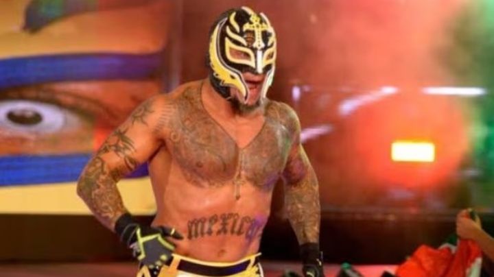 Rey Mysterio sufre lesión en la cabeza al darse un duro golpe; esto se sabe | VIDEO
