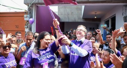 Marcelo Ebrard y Rosalinda Bueso dan el banderazo nacional a 200 Casas Violeta