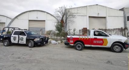 Rescatan a ladrón que quedó atrapado entre dos paredes en Apodaca