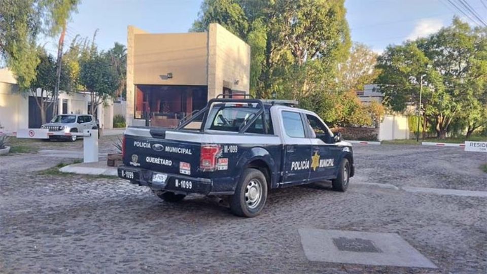 Autoridades arribaron al lugar en que murieron tres niños y su padre.